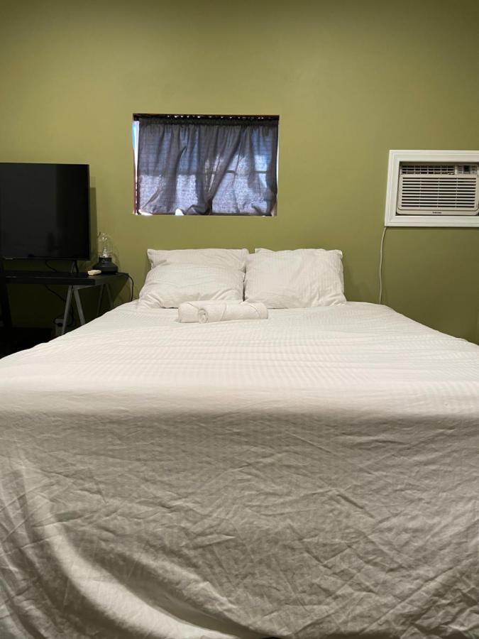 Private Standalone Room W/ Tv, Wifi & Ac In Carson Eksteriør billede
