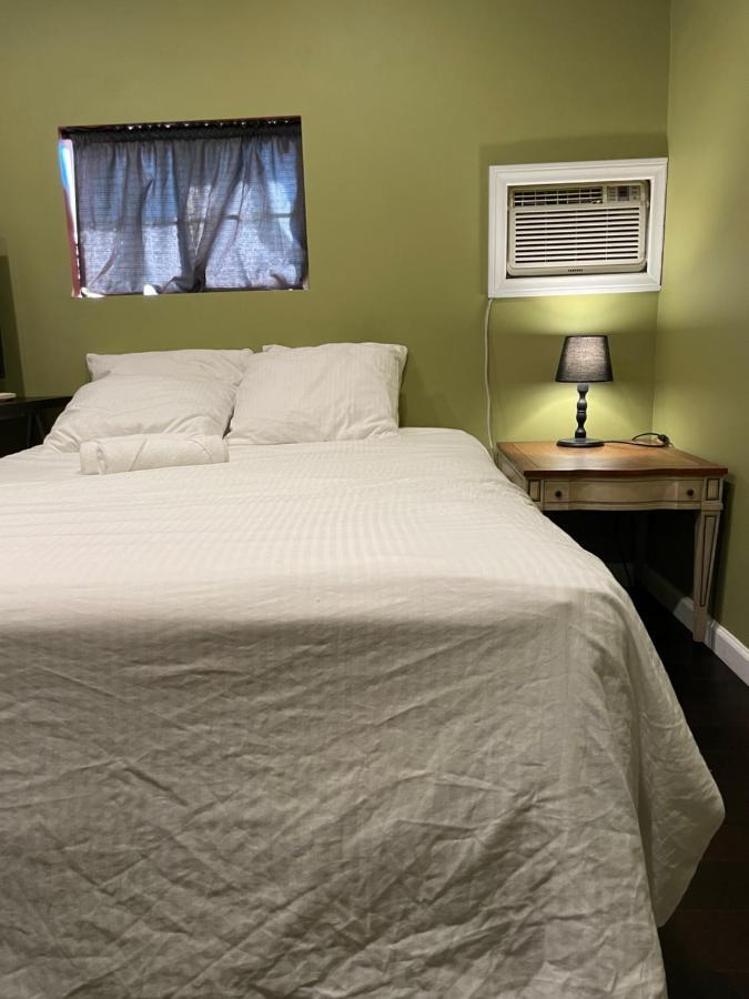 Private Standalone Room W/ Tv, Wifi & Ac In Carson Eksteriør billede